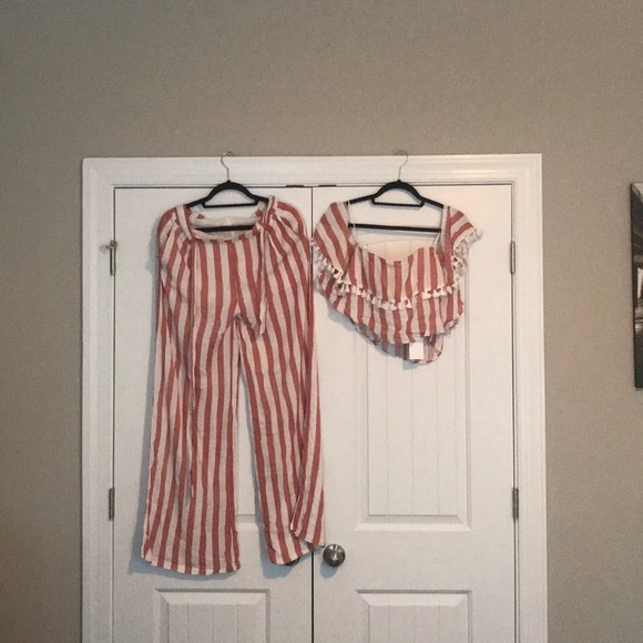 Lulumari Pants - 2 piece Vicci matching outfit. New with tags!